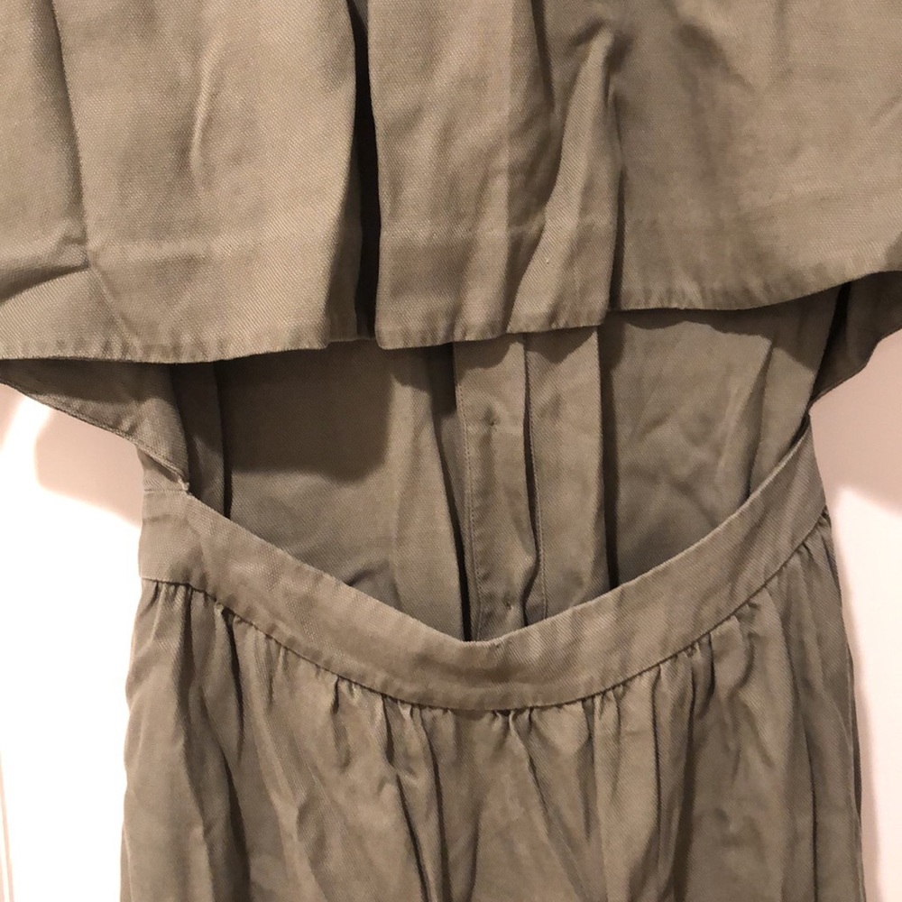 Open Back Dress / Buttoned down - Picture 4 of 5